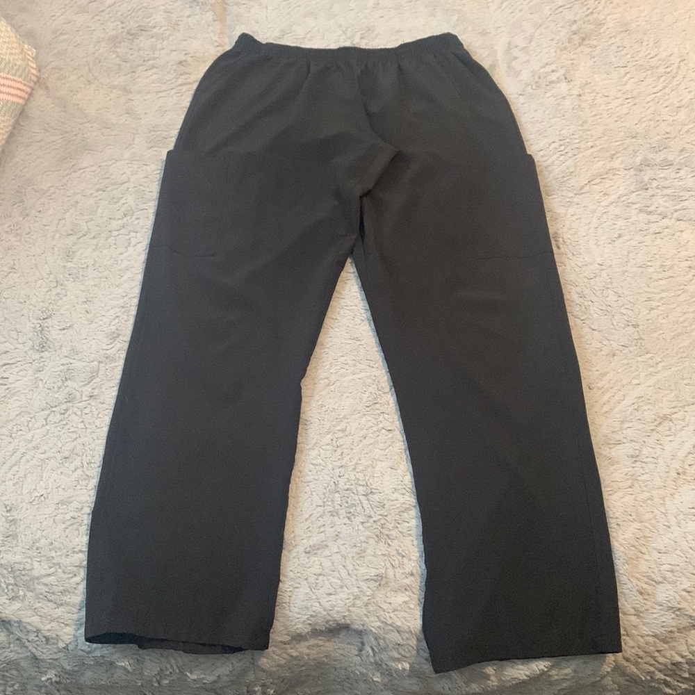 Mint condition women black, scrub pants, size medium.